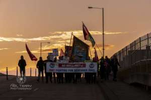 PandOferries_protest_Hull_014