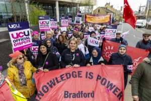 Bradfordcollege_strike_UCUriising_001